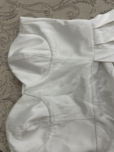 Кече көйнөгү, Узун модель, Атлас, Жеңдери жок, Корсет, Страздар, M lalafo.kg да Кече көйнөгү, Узун модель, Атлас, Жеңдери жок, Корсет, Страздар, M