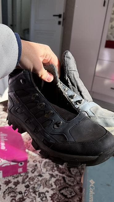 Мужские треккинговые ботинки (высокие полукеды) серо‑чёрного цвета. - lalafo.kg да — 3 Мужские треккинговые ботинки (высокие полукеды) серо‑чёрного цвета. - — 3