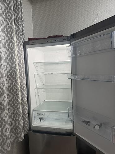 Холодильник Bosch, Двухкамерный at lalafo.kg Холодильник Bosch, Двухкамерный