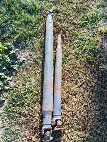 Комплект карданных валов Mercedes-Benz at lalafo.kg Комплект карданных валов Mercedes-Benz