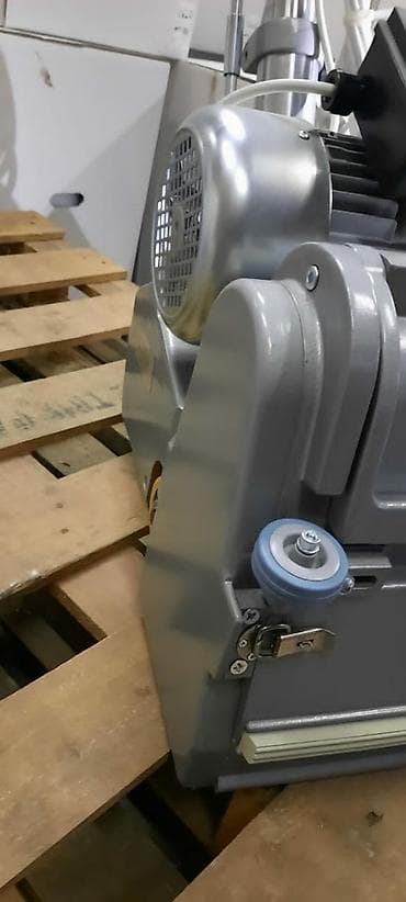 Продаю паркетошлифовальную машину,ленточного типа, украинского at lalafo.kg Продаю паркетошлифовальную машину,ленточного типа, украинского