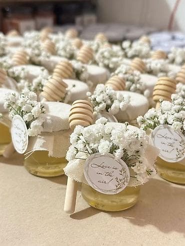 Подарочные баночки мёда с декором - Натуральный мёд в мини‑баночках at lalafo.kg Подарочные баночки мёда с декором - Натуральный мёд в мини‑баночках