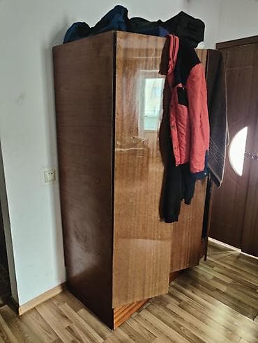 Кухонный гарнитур, цвет - Коричневый at lalafo.kg Кухонный гарнитур, цвет - Коричневый