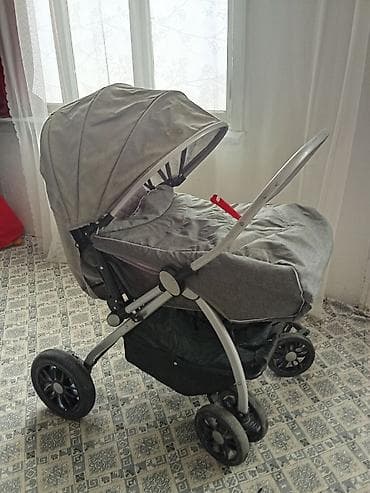 Прогулочная коляска с большим капюшоном и раздвижной накидкой на at lalafo.kg Прогулочная коляска с большим капюшоном и раздвижной накидкой на