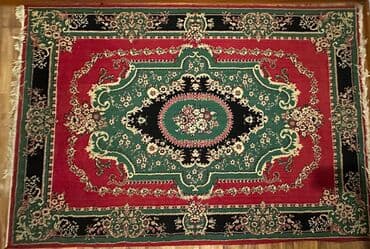 Стол со стулями 3000 сом Телевизор хорошо работает 6,5 тысяч сом at lalafo.kg Стол со стулями 3000 сом Телевизор хорошо работает 6,5 тысяч сом