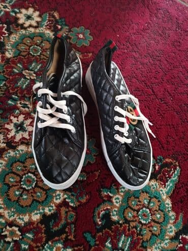 Кроссовки, 40, Gucci, Новый, цвет - Черный, Самовывоз at lalafo.kg Кроссовки, 40, Gucci, Новый, цвет - Черный, Самовывоз