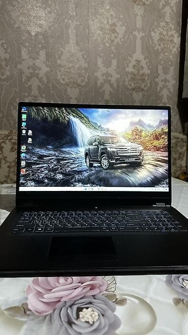 Ноутбук Prostar Состояние идеальная! (логотип на крышке). Тонкий at lalafo.kg Ноутбук Prostar Состояние идеальная! (логотип на крышке). Тонкий