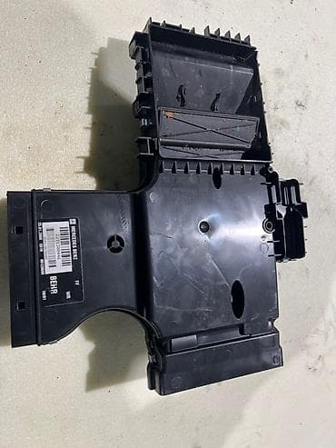 Воздуховод салона Mercedes-Benz Оригинальная деталь BEHR для систем at lalafo.kg Воздуховод салона Mercedes-Benz Оригинальная деталь BEHR для систем