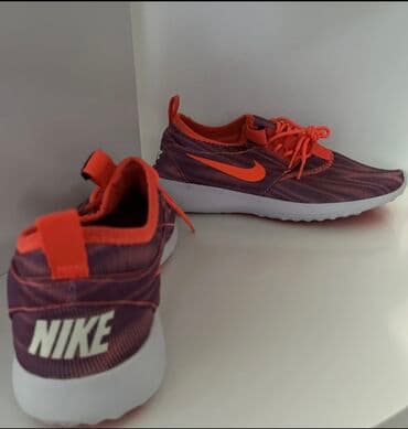 Кроссовки, 39.5, Nike, Б/у, цвет - Фиолетовый, Самовывоз at lalafo.kg Кроссовки, 39.5, Nike, Б/у, цвет - Фиолетовый, Самовывоз