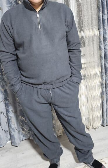 Флисовые спортивки мужские 1000 сом есть все размеры at lalafo.kg Флисовые спортивки мужские 1000 сом есть все размеры