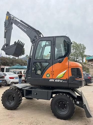 Экскаватор, Doosan, 2023 г., Колесный at lalafo.kg Экскаватор, Doosan, 2023 г., Колесный