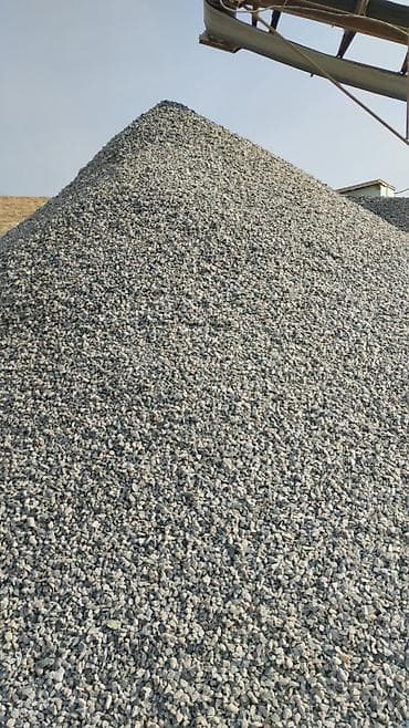 Щебень фракции 5–20 мм и отсев (каменная пыль) Описание: - Дроблёный at lalafo.kg Щебень фракции 5–20 мм и отсев (каменная пыль) Описание: - Дроблёный