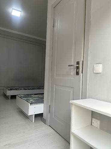 Малосемейка в частном доме . Одна комната . Внутри все условии at lalafo.kg Малосемейка в частном доме . Одна комната . Внутри все условии