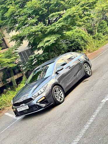 Kia K3: 2020 г., 1.6 л, Вариатор, Бензин, Седан at lalafo.kg Kia K3: 2020 г., 1.6 л, Вариатор, Бензин, Седан