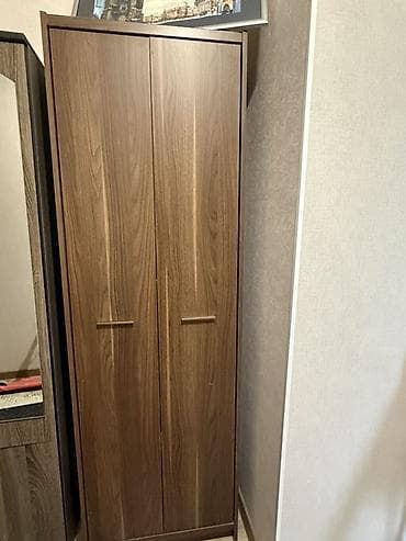 Компактный двухдверный шкаф для обуви - Материал: ЛДСП с текстурой at lalafo.kg Компактный двухдверный шкаф для обуви - Материал: ЛДСП с текстурой