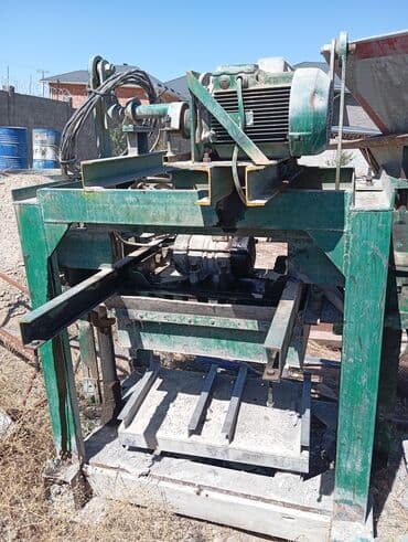 Пескоблок станок комплект 2 шт матрица (тумба, 15тик) 1 шт тачкасы at lalafo.kg Пескоблок станок комплект 2 шт матрица (тумба, 15тик) 1 шт тачкасы