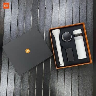 Фирменный оригинальный подарочный набор от Xiaomi Gift Box 4 Вся at lalafo.kg Фирменный оригинальный подарочный набор от Xiaomi Gift Box 4 Вся