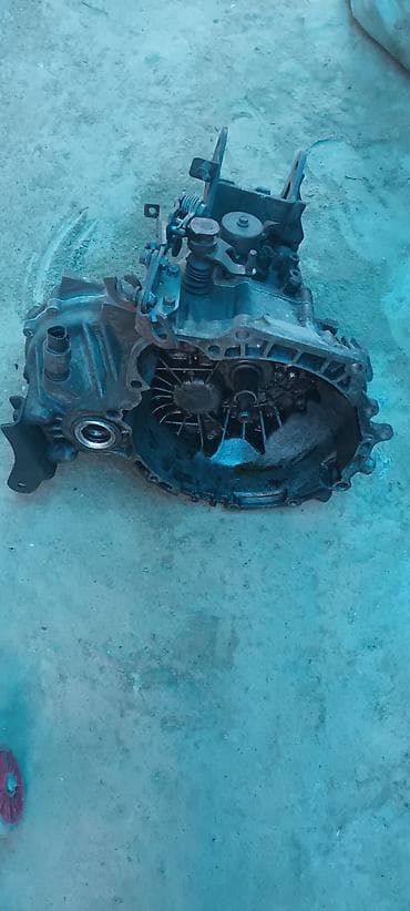 Коробка передач Робот Hyundai 2005 г., Б/у, Оригинал, Корея at lalafo.kg Коробка передач Робот Hyundai 2005 г., Б/у, Оригинал, Корея