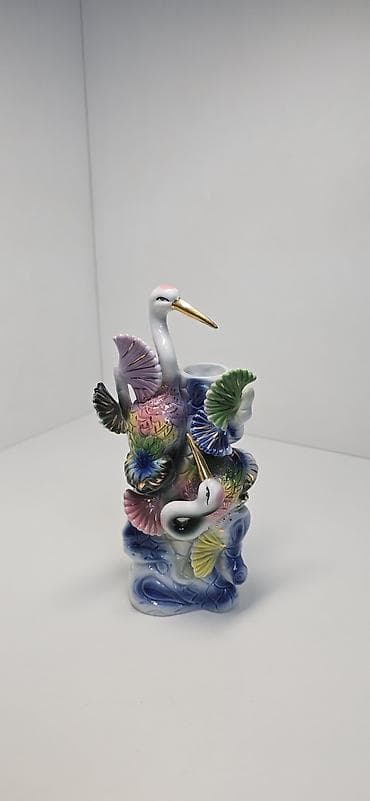 🔥 Вазочка 1940г. Италия, "Айрони",в стиле Арт-деко, фарфор в золоте at lalafo.kg 🔥 Вазочка 1940г. Италия, "Айрони",в стиле Арт-деко, фарфор в золоте