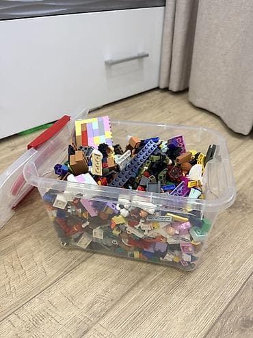 Контейнер с оригинальными LEGO для свободного конструирования. - at lalafo.kg Контейнер с оригинальными LEGO для свободного конструирования. -