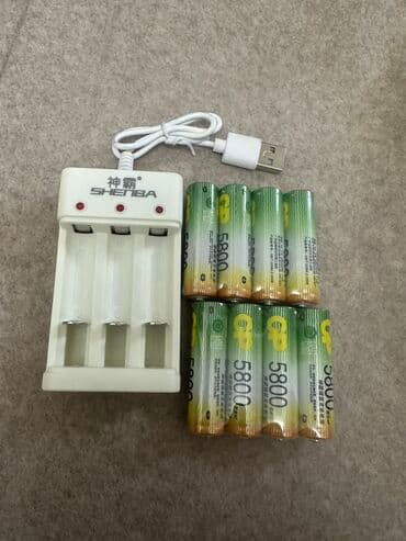 Зарядное устройство для батареек +8 батареек at lalafo.kg Зарядное устройство для батареек +8 батареек