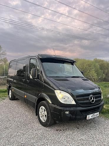 Mercedes-Benz Спринтер: 2010 г., 2.2 л, Автомат, Дизель, Фургон at lalafo.kg Mercedes-Benz Спринтер: 2010 г., 2.2 л, Автомат, Дизель, Фургон