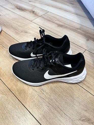 Кроссовки, 42, Nike, Новый, цвет - Белый, Самовывоз at lalafo.kg Кроссовки, 42, Nike, Новый, цвет - Белый, Самовывоз