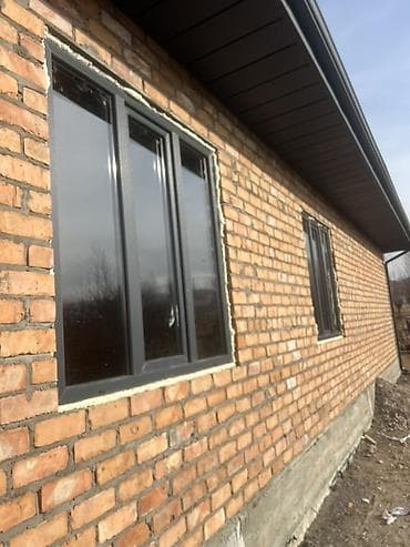 Металлопластиковые окна с темно‑серым ламинированием - Профиль ПВХ с at lalafo.kg Металлопластиковые окна с темно‑серым ламинированием - Профиль ПВХ с