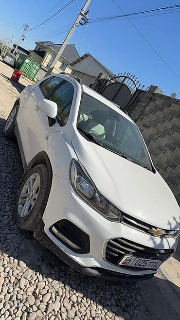 Chevrolet Trax: 2018 г., 1.3 л, Автомат, Бензин, Кроссовер at lalafo.kg Chevrolet Trax: 2018 г., 1.3 л, Автомат, Бензин, Кроссовер