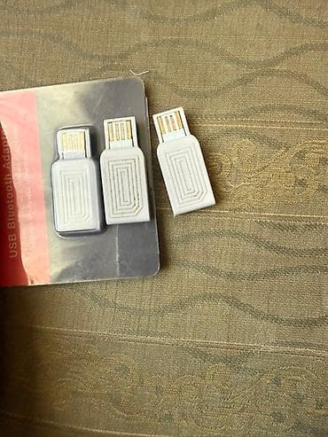 USB Bluetooth-адаптеры
3 шт 1500 сом at lalafo.kg USB Bluetooth-адаптеры
3 шт 1500 сом