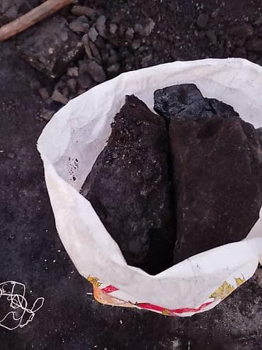 Уголь Кара-Кече, Самовывоз, Платная доставка, В розницу, Фракция: Крупный (К), В мешках at lalafo.kg Уголь Кара-Кече, Самовывоз, Платная доставка, В розницу, Фракция: Крупный (К), В мешках