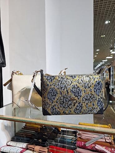 Сумка-кроссбоди с эффектом зминой кожи - Формат: компактная lalafo.kg да Сумка-кроссбоди с эффектом зминой кожи - Формат: компактная