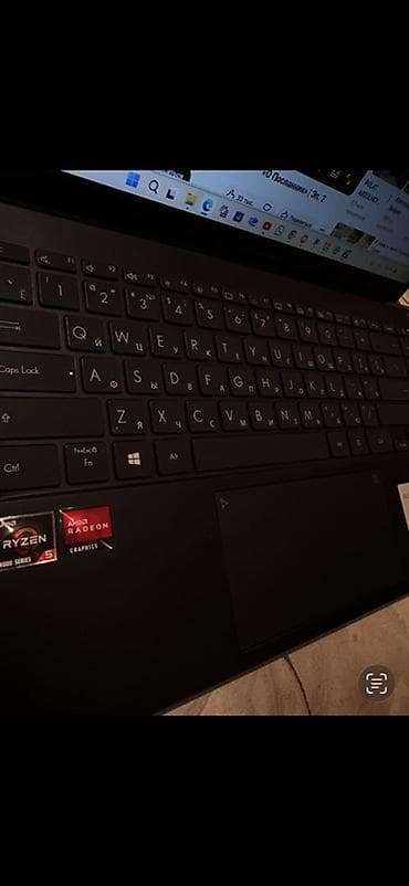 ASUS ZenBook 14 (серия UX) — тонкий и легкий 14-дюймовый ноутбук с at lalafo.kg ASUS ZenBook 14 (серия UX) — тонкий и легкий 14-дюймовый ноутбук с