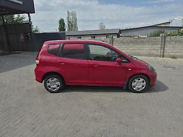Honda Fit: 2006 г., 1.4 л, Вариатор, Бензин, Хэтчбэк at lalafo.kg Honda Fit: 2006 г., 1.4 л, Вариатор, Бензин, Хэтчбэк