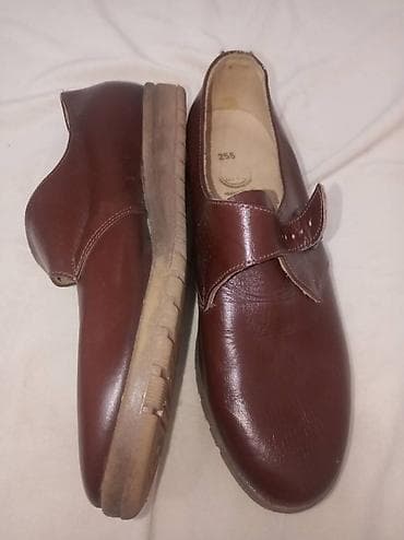Туфли новые. ЦЕБО-оригинал. Чехословакия, времен СССР (таких стран at lalafo.kg — 6 Туфли новые. ЦЕБО-оригинал. Чехословакия, времен СССР (таких стран — 6