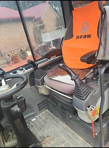 Оператор спецтехники. С опытом at lalafo.kg Оператор спецтехники. С опытом