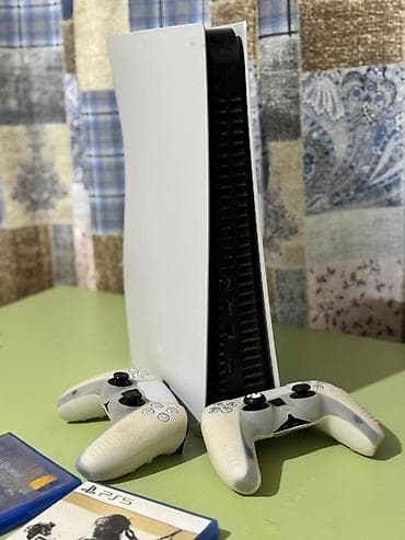 Sony PlayStation 5с с дисководом идеал играл 4-5раз времени нет для at lalafo.kg Sony PlayStation 5с с дисководом идеал играл 4-5раз времени нет для