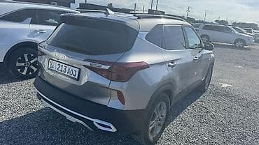 Kia Seltos: 2021 г., 2 л, Автомат, Бензин, Кроссовер at lalafo.kg Kia Seltos: 2021 г., 2 л, Автомат, Бензин, Кроссовер