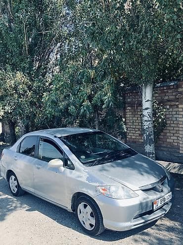 Honda Fit Aria: 2004 г., 1.5 л, Вариатор, Бензин, Седан lalafo.kg да Honda Fit Aria: 2004 г., 1.5 л, Вариатор, Бензин, Седан