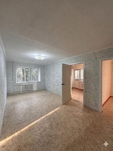 2 комнаты, 42 м², 104 серия, 2 этаж, Косметический ремонт at lalafo.kg 2 комнаты, 42 м², 104 серия, 2 этаж, Косметический ремонт