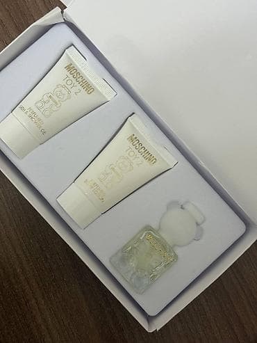 Подарочный набор Moschino Toy 2 Состав набора: - Парфюмированная вода at lalafo.kg Подарочный набор Moschino Toy 2 Состав набора: - Парфюмированная вода