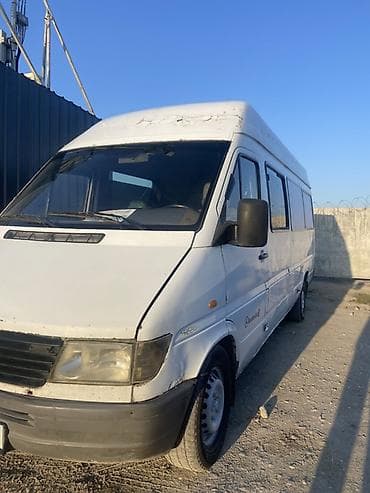 Легкий грузовик, Mercedes-Benz, Дубль, 3 т, Б/у at lalafo.kg Легкий грузовик, Mercedes-Benz, Дубль, 3 т, Б/у
