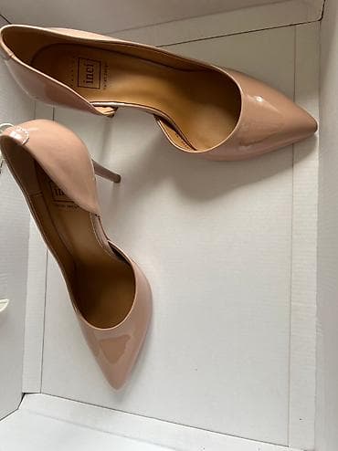 Продаю туфли, одевала 1раз на свадьбу, 36 размер, полностью кожа at lalafo.kg Продаю туфли, одевала 1раз на свадьбу, 36 размер, полностью кожа