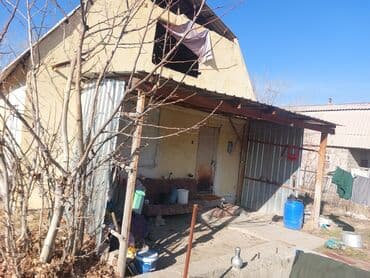Дача, 35 м², 2 комнаты, Собственник, Старый ремонт at lalafo.kg Дача, 35 м², 2 комнаты, Собственник, Старый ремонт