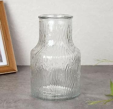 Стеклянная ваза/графин с рельефным узором Причина продажи: скорый at lalafo.kg Стеклянная ваза/графин с рельефным узором Причина продажи: скорый