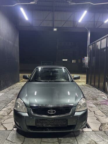 ВАЗ (ЛАДА) Priora: 2008 г., 1.6 л, Механика, Бензиновая, Седан at lalafo.kg ВАЗ (ЛАДА) Priora: 2008 г., 1.6 л, Механика, Бензиновая, Седан