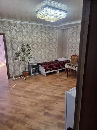 Продаём дом 2 этажа 2,8 сотки по документам,факт 3,5 сотки. 190м². ВСЯ at lalafo.kg Продаём дом 2 этажа 2,8 сотки по документам,факт 3,5 сотки. 190м². ВСЯ