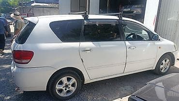 Toyota Ipsum: 2002 г., 2.4 л, Автомат, Бензин, Вэн/Минивэн lalafo.kg да Toyota Ipsum: 2002 г., 2.4 л, Автомат, Бензин, Вэн/Минивэн