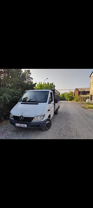 Грузовик, Mercedes-Benz, Стандарт, 4 т, Б/у at lalafo.kg Грузовик, Mercedes-Benz, Стандарт, 4 т, Б/у