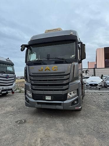 Тягач, JAC, 2021 г., Тентованный at lalafo.kg Тягач, JAC, 2021 г., Тентованный